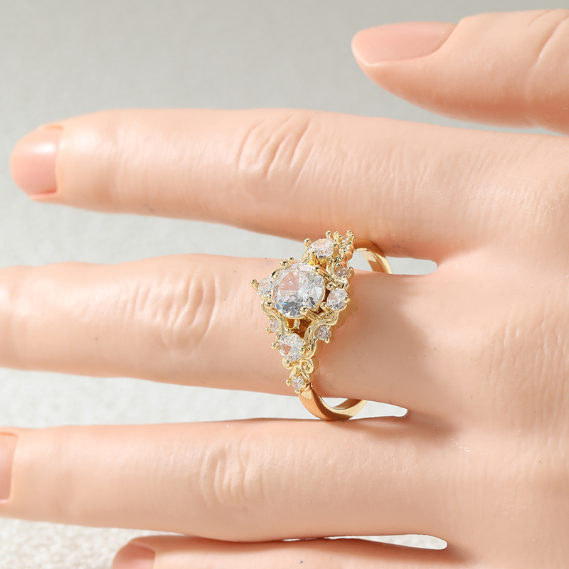 Ladies' Premium Luxury Vintage Wedding Ring, Vine Pattern Design